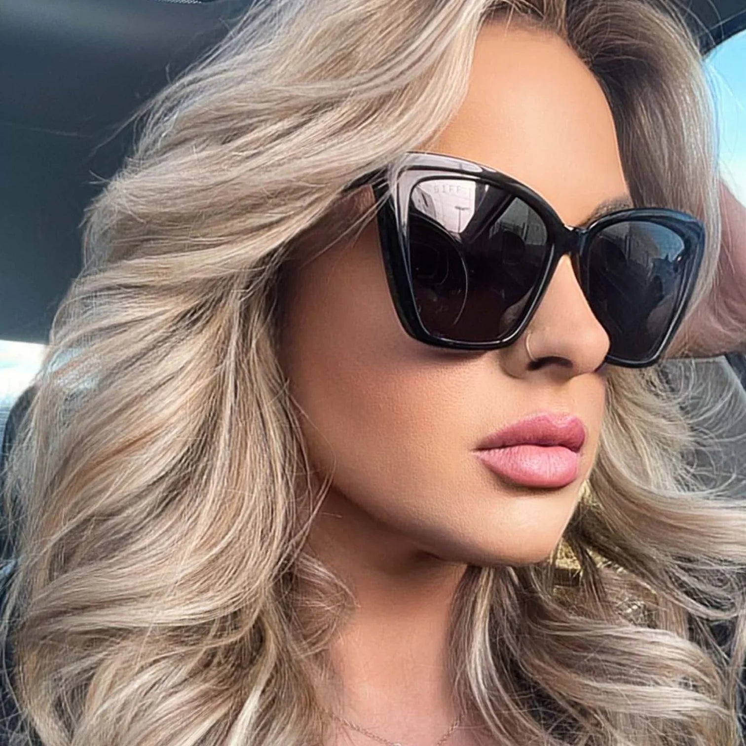 DIFF Becky II Sunglasses - BLACK DARK SMOKE
