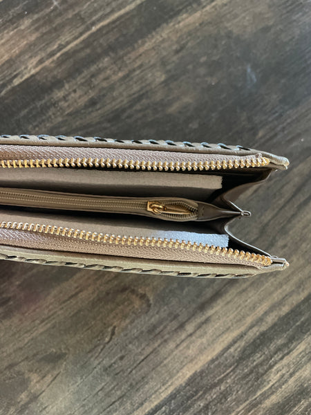 Brea Braided Wallet - Greige