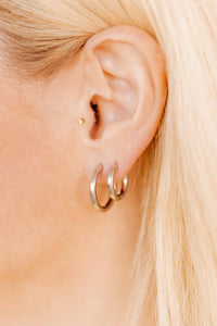 Huggie Earrings- Scarlett Hoop 10mm