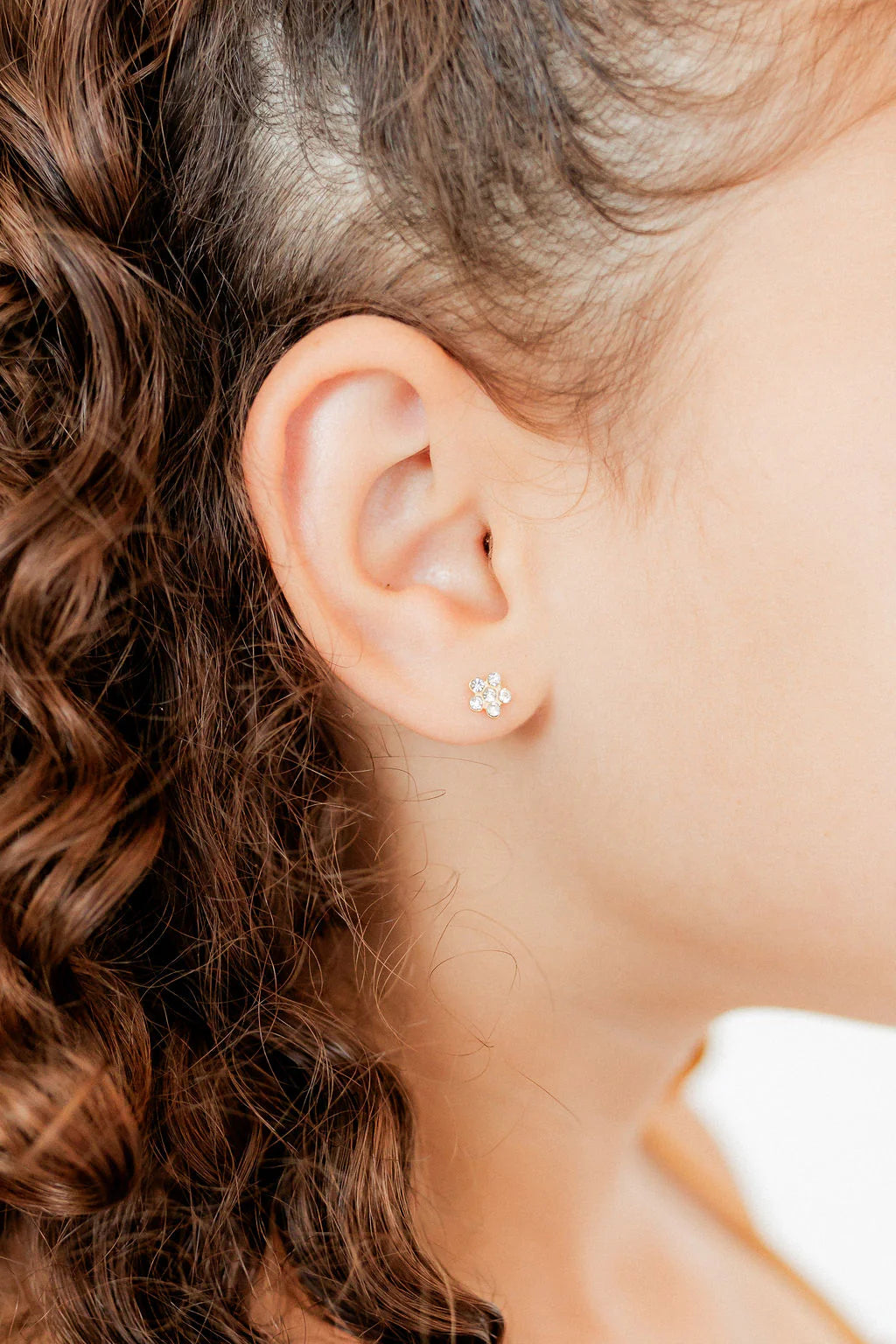 Screwback Stud Earrings - Lyla Clear