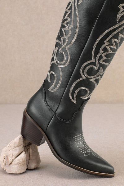 GIADA Cowgirl Boot - Black