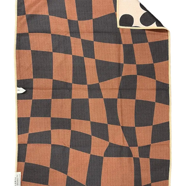 Crae Reversible Hand Towel: BOBBIE