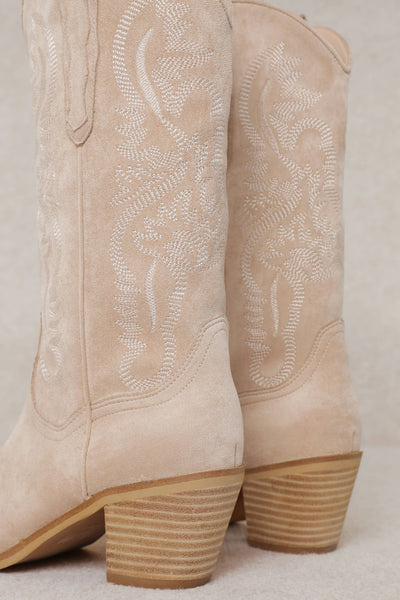 ANIKA Cowgirl Boot - Beige