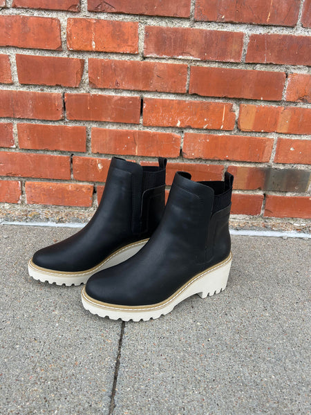 Basic Black Boot