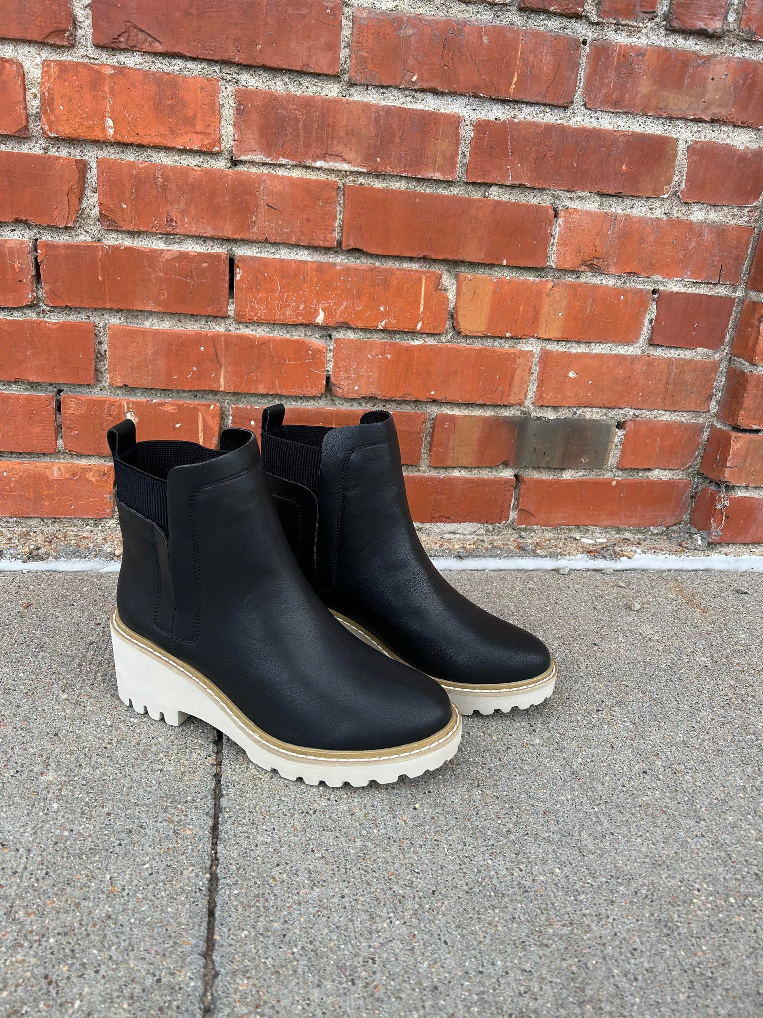 Basic Black Boot