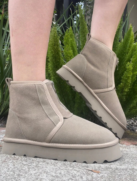 Laguna Suede Boots - Khaki